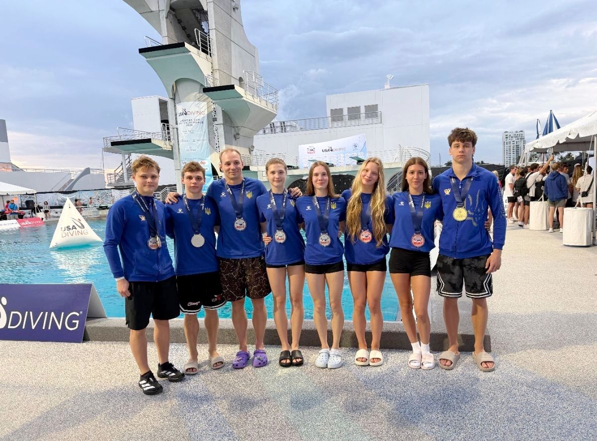 Студенти НУФВСУ Олексій Середа та Діана Карнафель - серед лідерів Кубка США зі стрибків у воду