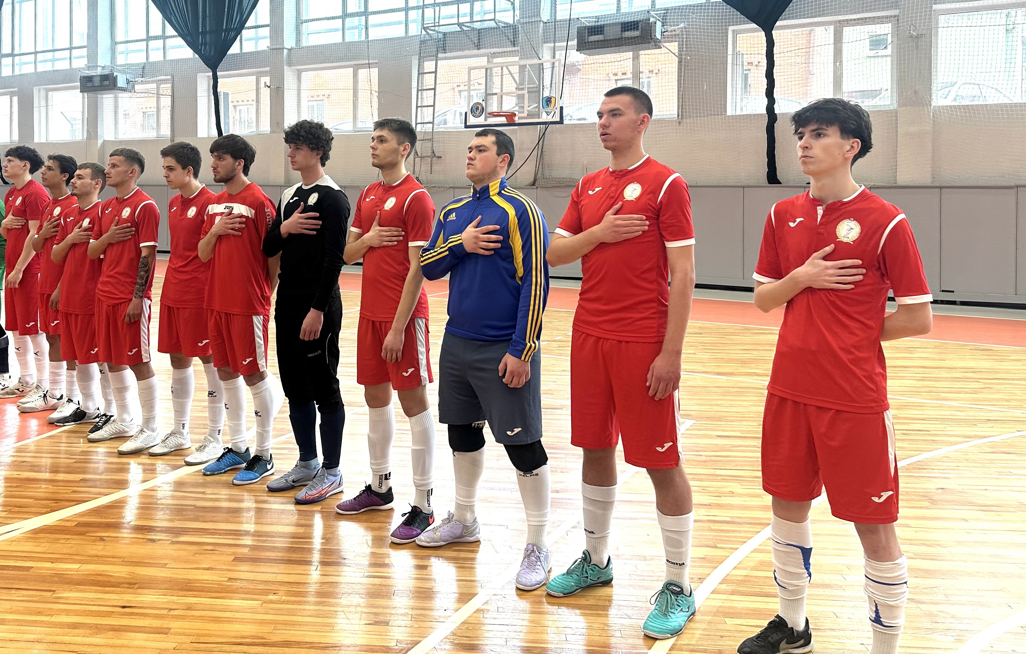 Команда НУФВСУ з футзалу впевнено крокує далі у змаганнях «Пліч-о-пліч»