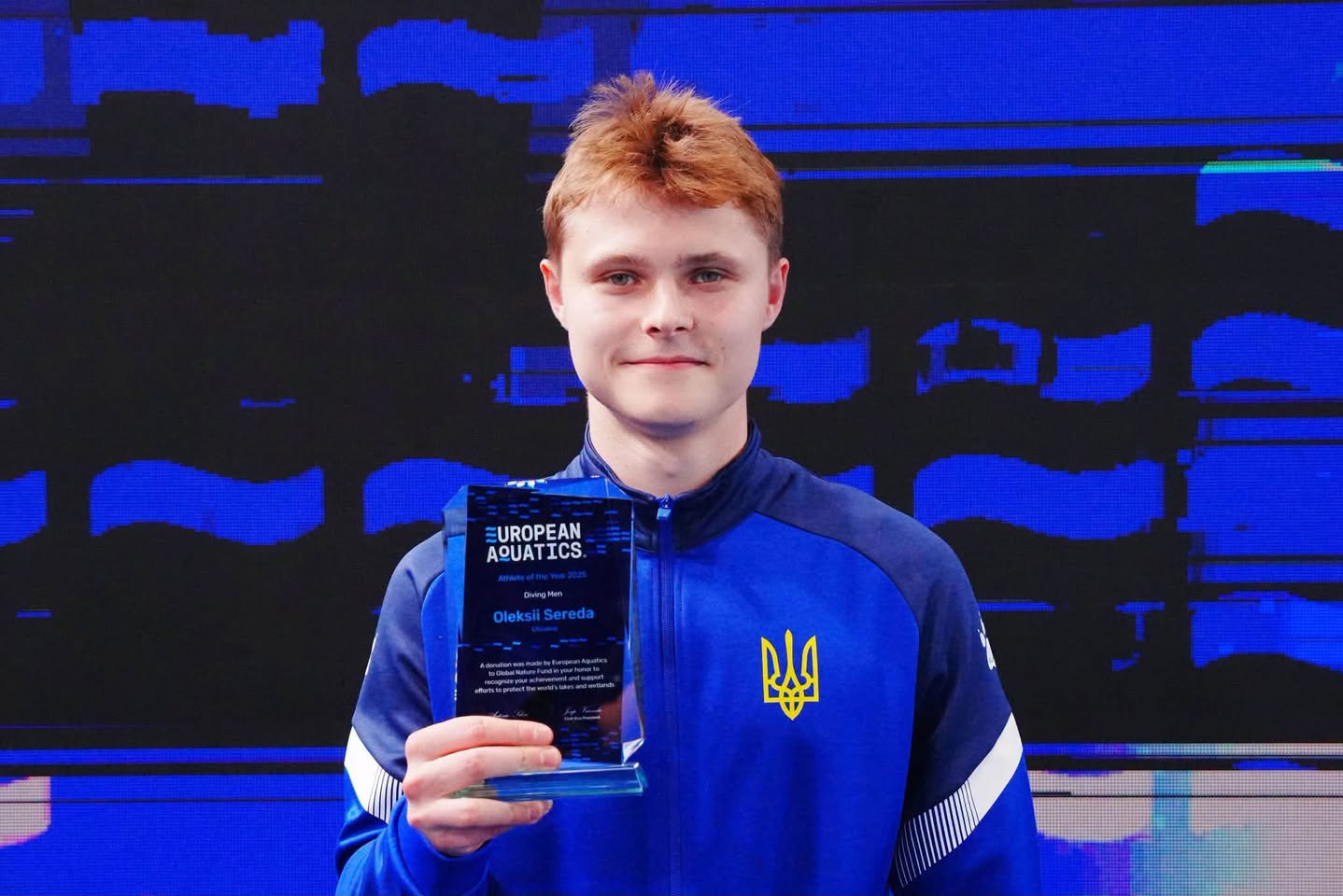 Студент НУФВСУ Олексій СЕРЕДА - дворазовий герой дня на чемпіонаті Європи зі стрибків у воду, що триває в Парижі 