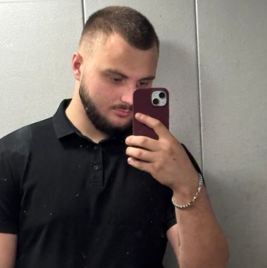 Бесцінний Віктор 