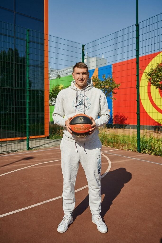 Павло Буренко — асистент головного тренера збірної України U-18 з баскетболу🏀!