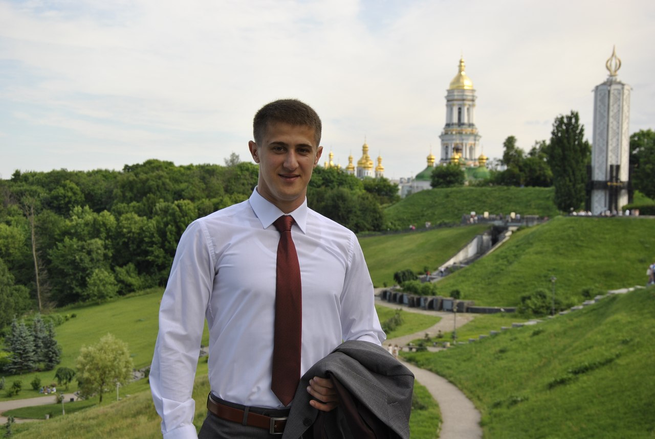 Томашевський Володимир Васильович — директор центру підвищення кваліфікації та перепідготовки